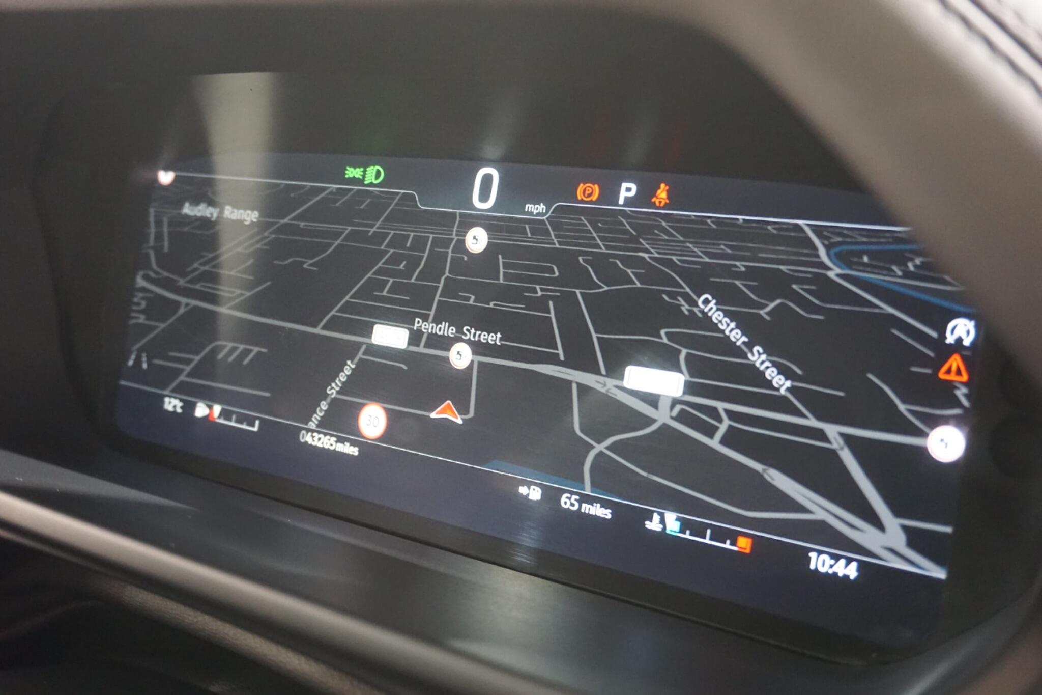 Land Rover Defender 110 3.0 D250 MHEV HSE Hard Top SUV 5dr Diesel Auto 4WD MWB Euro 6 (s/s) (250 ps)